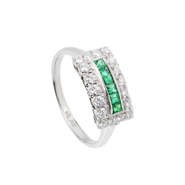 Anillo de Platino Placa de esmeralda y Diamantes. Talla 16