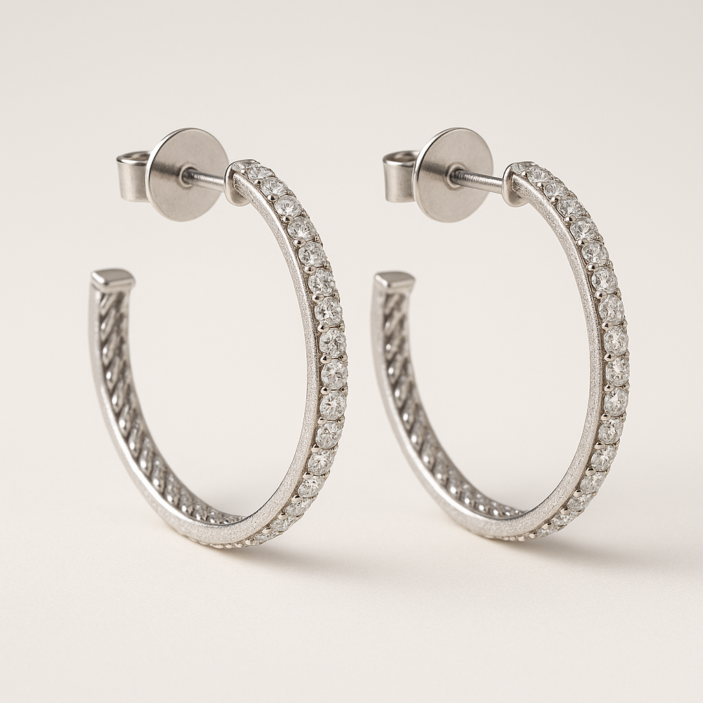 20250916_1330_Aros de Diamantes Deslumbrantes_remix_01k59nqadeetwae2fb52m2v0ey